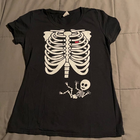 Skeleton Halloween maternity t shirt - Picture 1 of 3